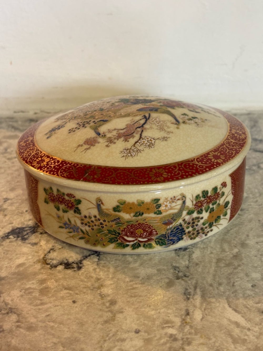 Satsuma Decorative Ceramic Lidded Trinket Box in Cream and Red